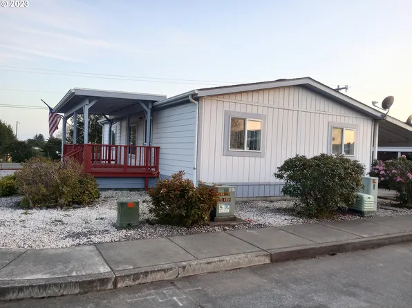 98045 Olsen Ln APT 1, Brookings, OR 97415