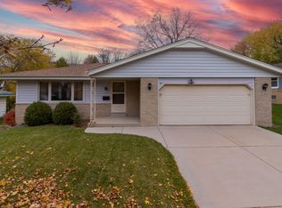 5999 Sycamore St, Greendale, WI 53129