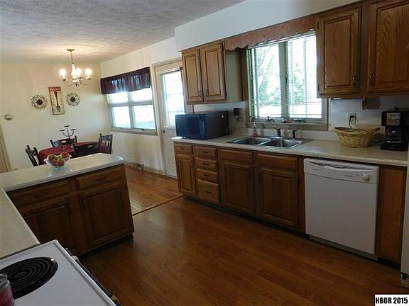 2nd image of 481 Melmore St
