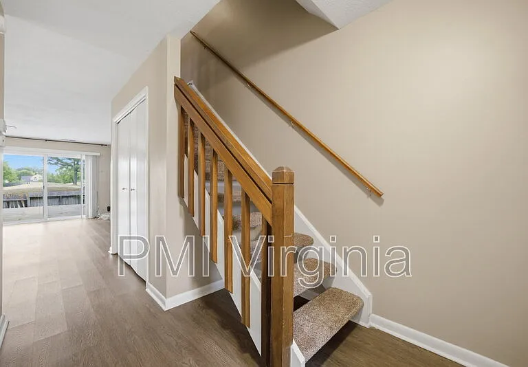5140 Glenwood Way — Photo 6