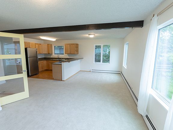 3rd image of 1536 G St #B