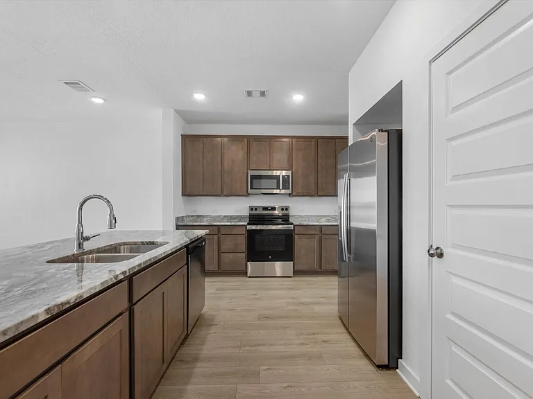 10602 Burgundy Berry Way — Photo 12