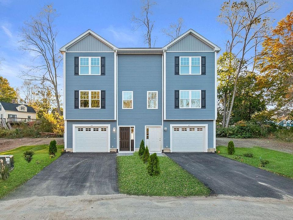 1st image of 44 Stone Bridge Dr