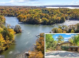 2639 Greenbriar Ln, Annapolis, MD 21401