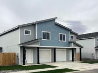 1043 NE Emerald Dr, Hermiston, OR 97838