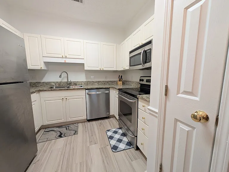 9754 Leyland Dr #9 — Photo 6