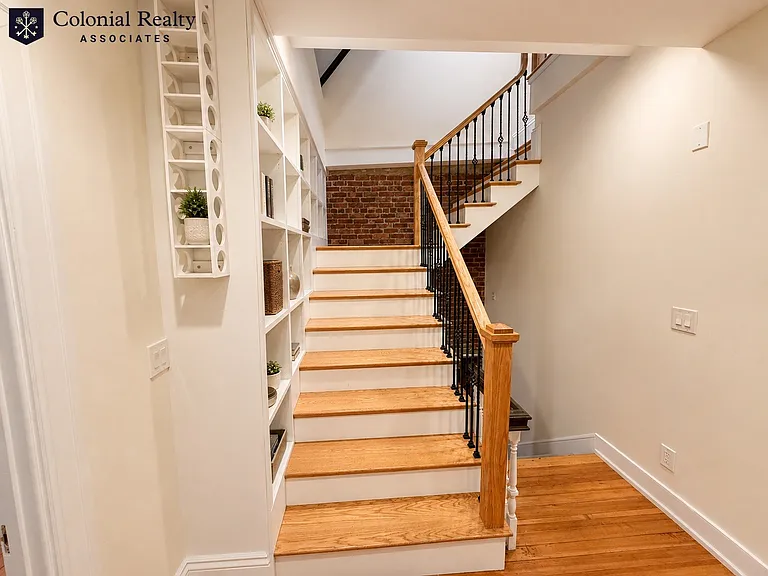 1616 Beacon St #4 — Photo 39