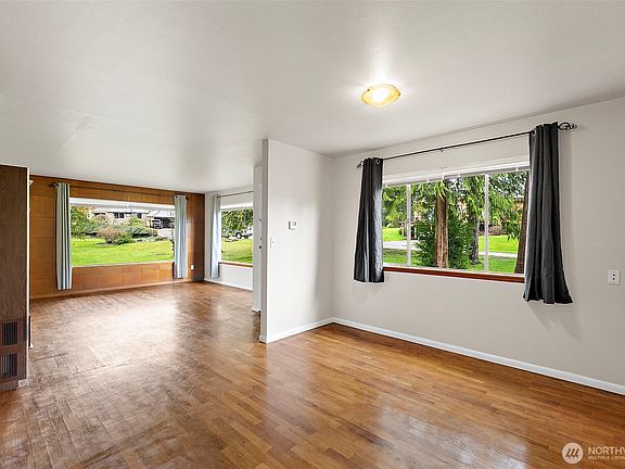 5th image of 1105 21st Street SW