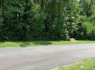 Spring Ln, Chattahoochee, FL 32324