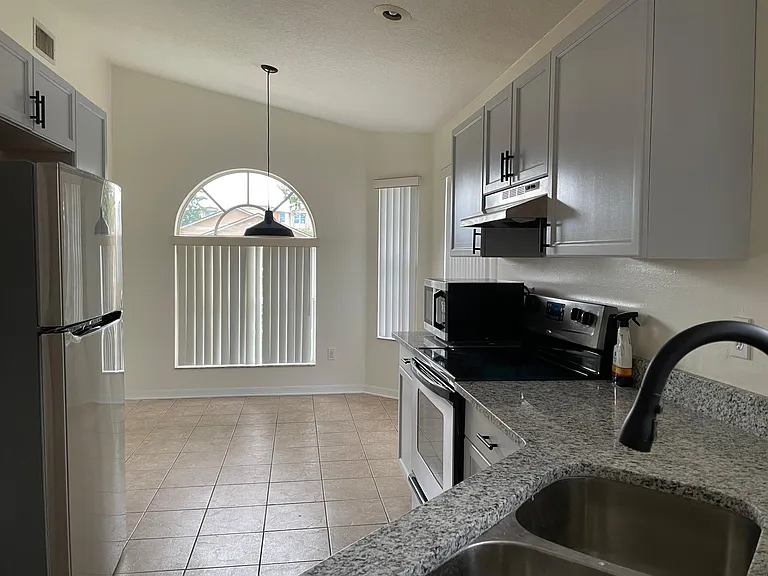 132 Burnsed Pl — Photo 8