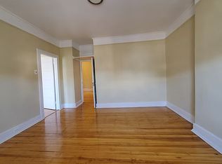 3342 29th St APT 5, Astoria, NY 11106