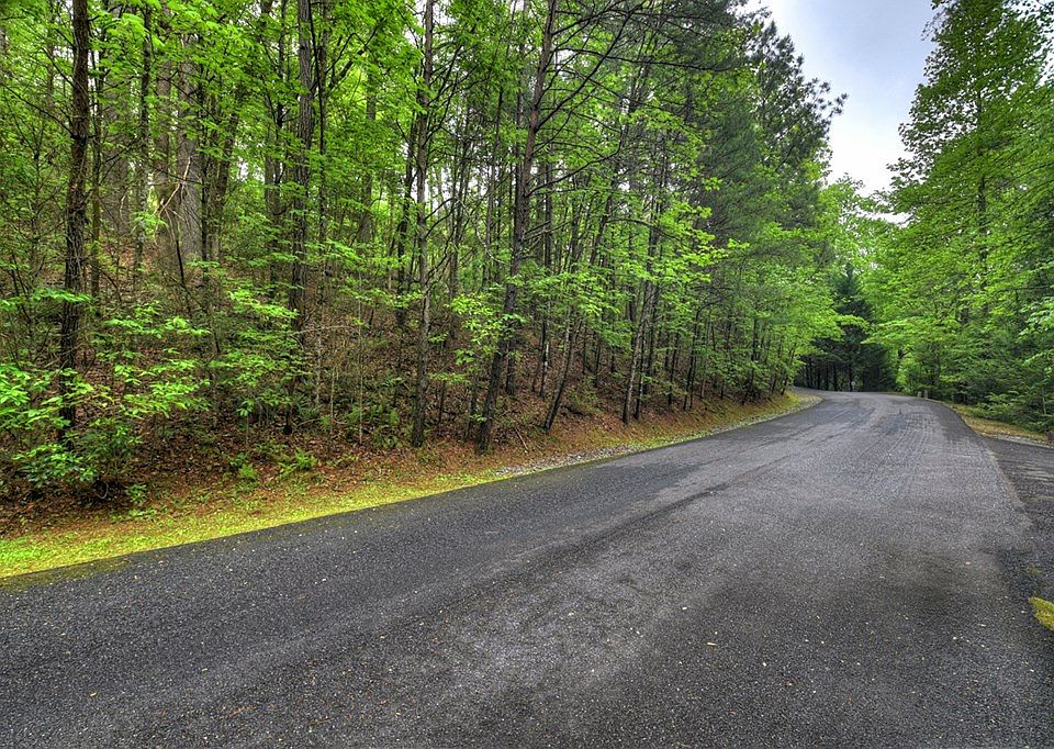 119th image of 300 River Rd