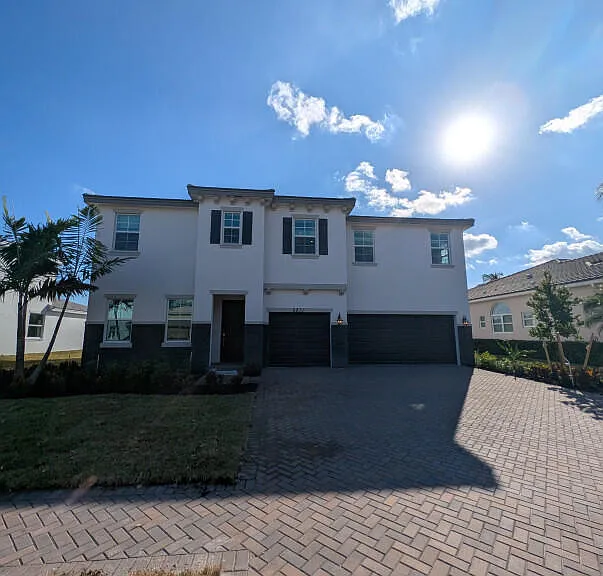 6831 Cobia Cir — Photo 1