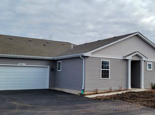 6411 Juniper Dr, Wonder Lake, IL 60097