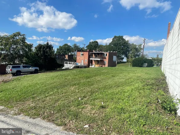 1011 E Patapsco Ave, Brooklyn, MD 21225