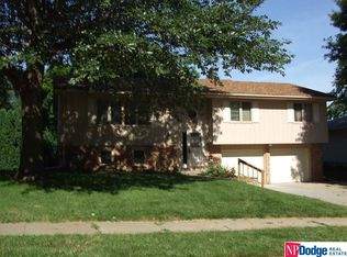 5342 Bay Meadows Rd, Omaha, NE 68127