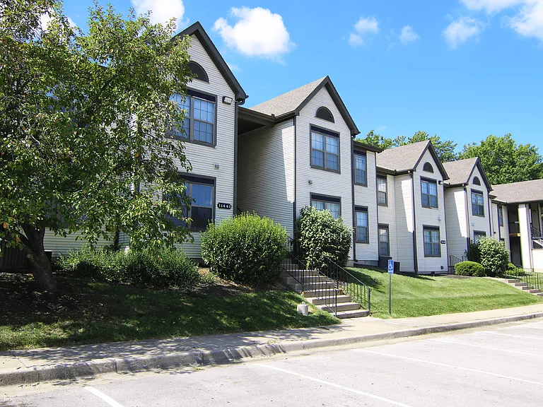 Coach House Apartments — Photo 18
