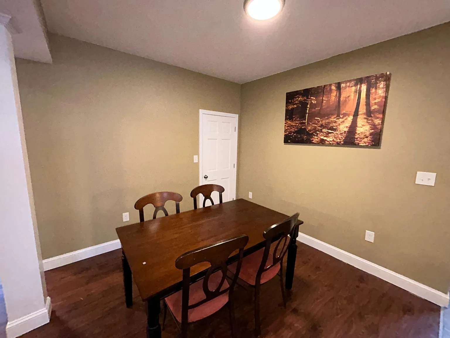 2 bed, 1350 sqft, $2,650 — Photo 4