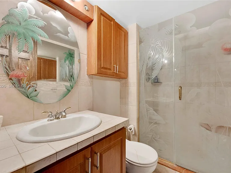 5555 Collins Ave #5B — Photo 18