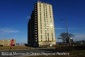 Building Photo - 787 Ocean Ave #314