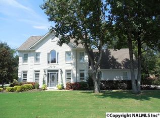 2402 Crown Cir SE, Decatur, AL 35603