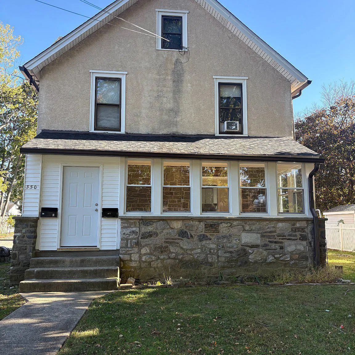 2 bed, 1.0 bath, 900 sqft, $2,000 — Photo 1