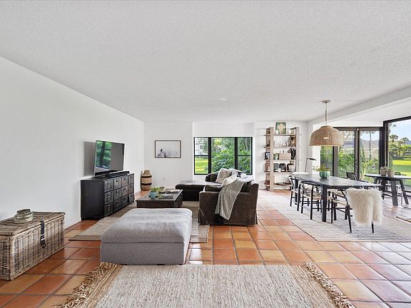 5th image of 13307 Polo Club Rd APT C106