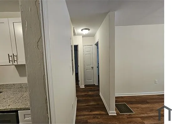 2361 Jefferson Ter #1 — Photo 7