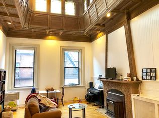 131 Newbury St #2B, Boston, MA 02116