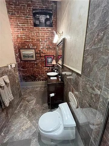 1141 Royal St #A — Photo 8