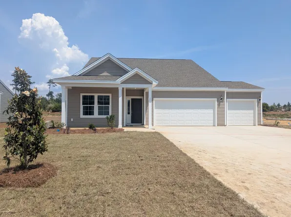 266 Mayflower Dr NW, Calabash, NC 28467