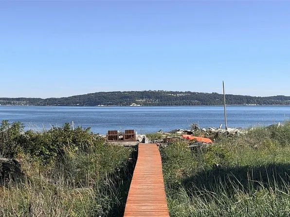1818 E Lola Beach Lane, Oak Harbor, WA 98277