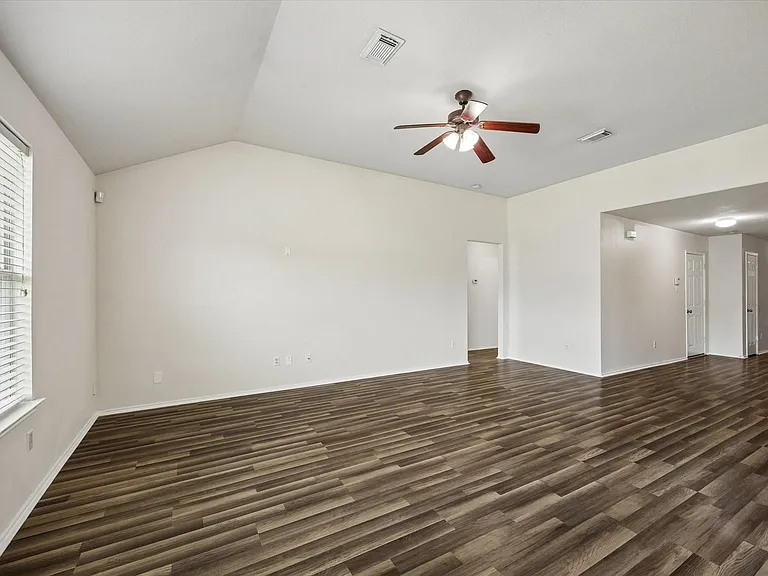2614 Balsam Ridge Way — Photo 4