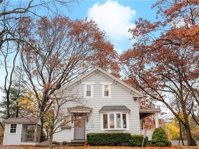 396 Park Ave, Cranston, RI, 02910