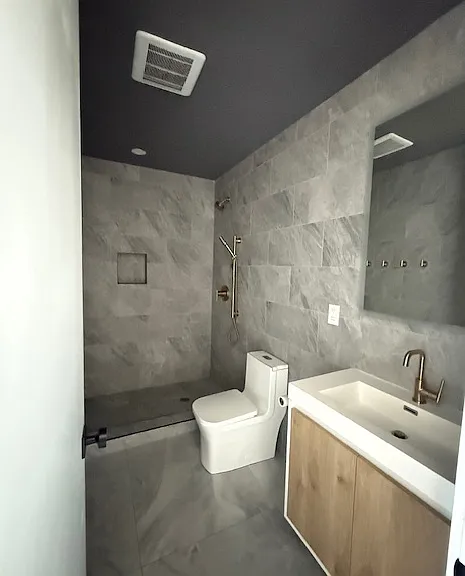 637 Quincy St #2B — Photo 6