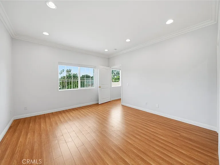 5803 Fullerton Ave — Photo 17