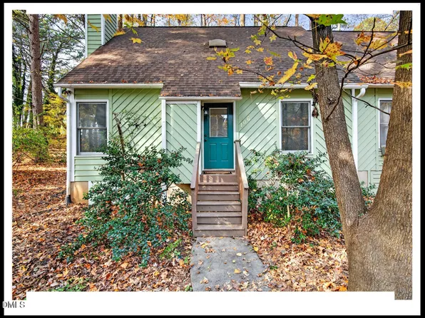 106 Barbee Ct, Carrboro, NC 27510