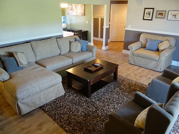 4th image of 1793 Ciprian Ave