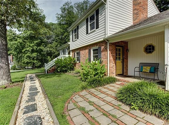 5th image of 400 Montour Dr