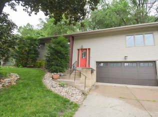 1728 4th Ave NE, Rochester, MN 55906