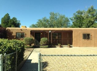 713 Arizona St SE, Albuquerque, NM 87108