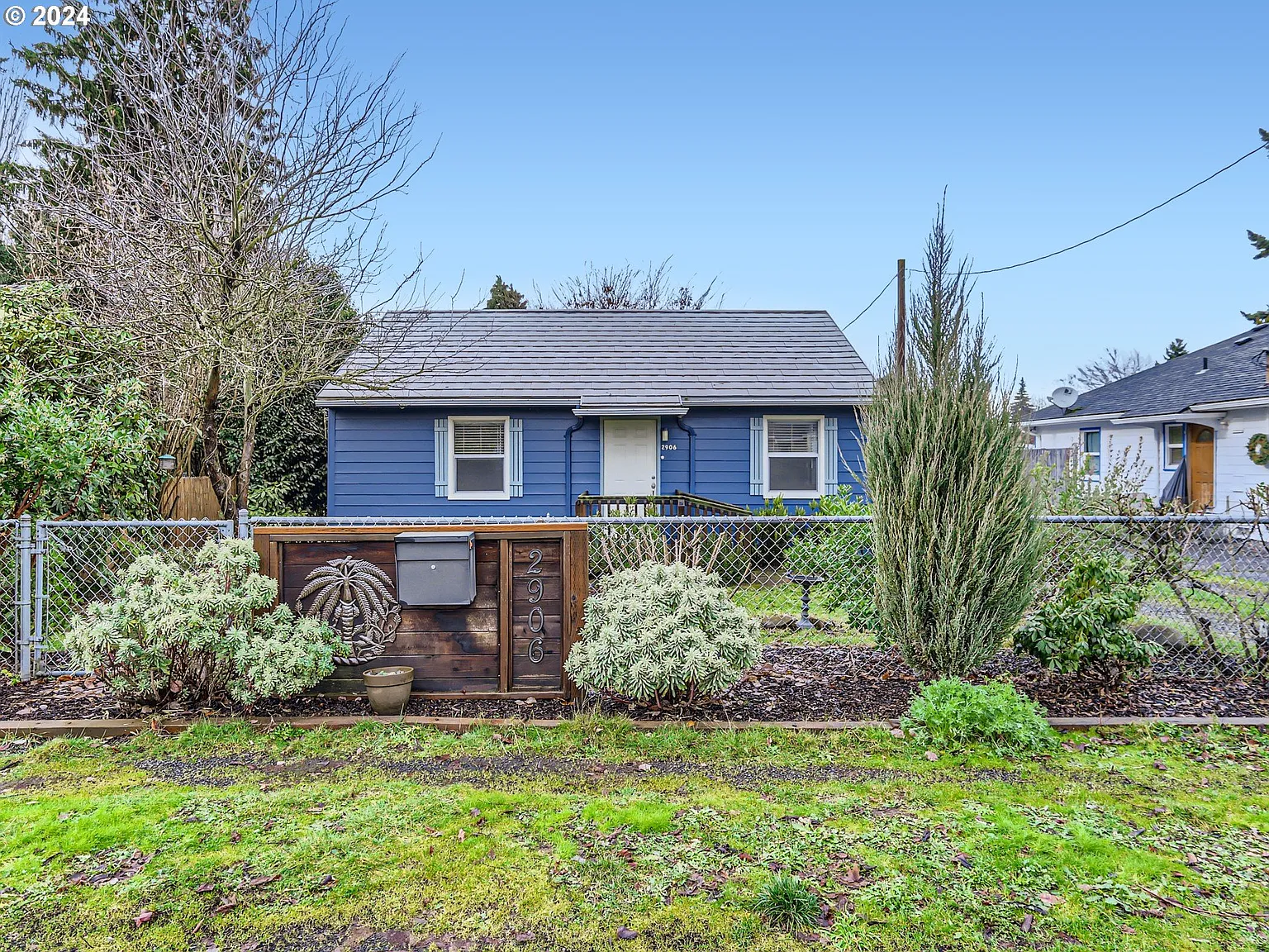 2906 Unander Ave photo 1