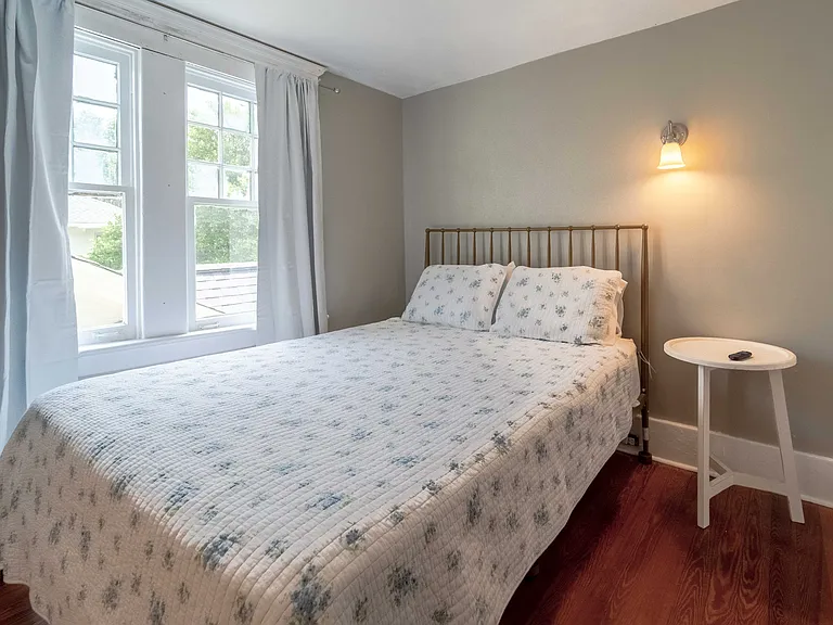 1435 Johns Rd — Photo 33