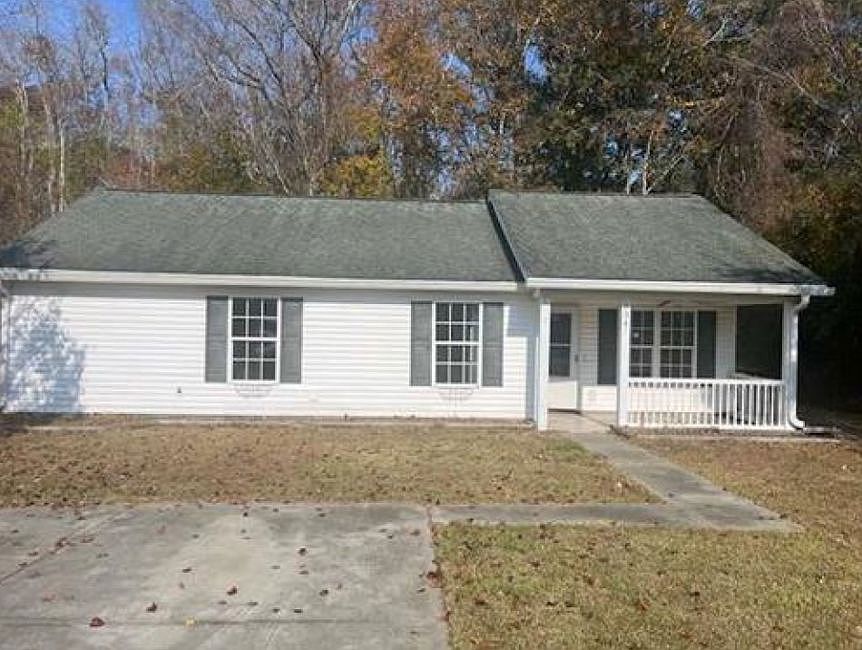 1st image of 834 Shem Creek Cir