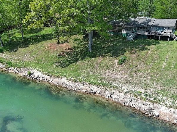 227 Walleye Ln