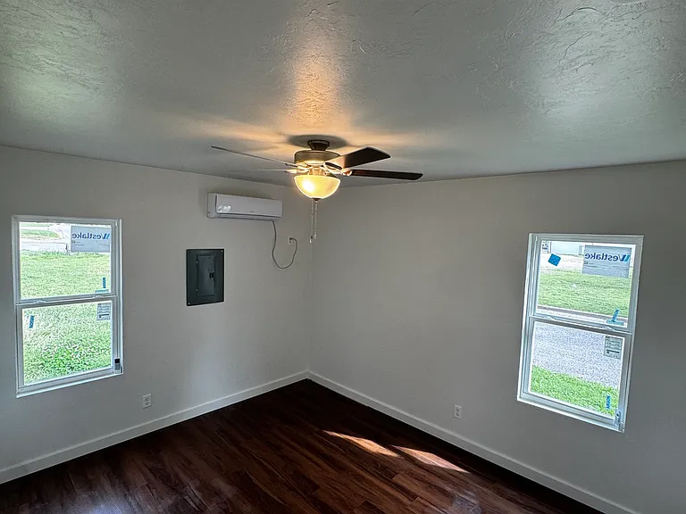 901 N Patchin Ave — Photo 8