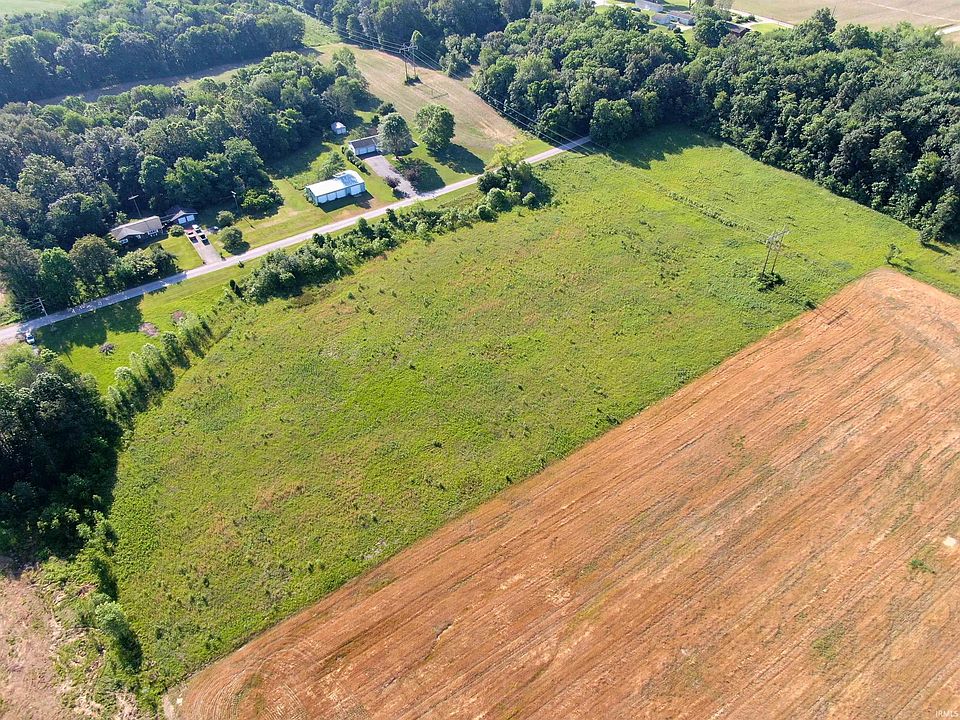 237 1/2 S 1050 E, Oakland City, IN 47660 MLS 202317951 Zillow