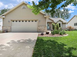 311 N Westmount Dr, Sun Prairie, WI 53590