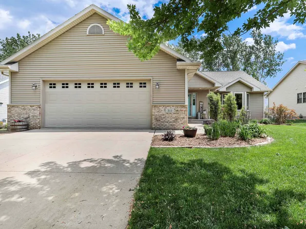 311 N Westmount Dr, Sun Prairie, WI 53590