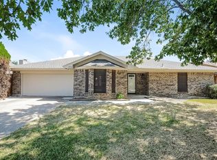 1711 Ocho Rios Ct, Arlington, TX 76012